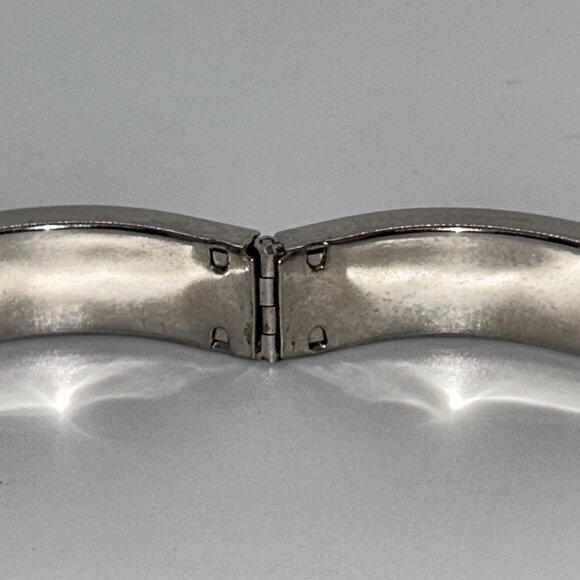 Monet Vintage Silvertone Hinged Bangle With Floral Engraved Design Elegant - Picture 14 of 16